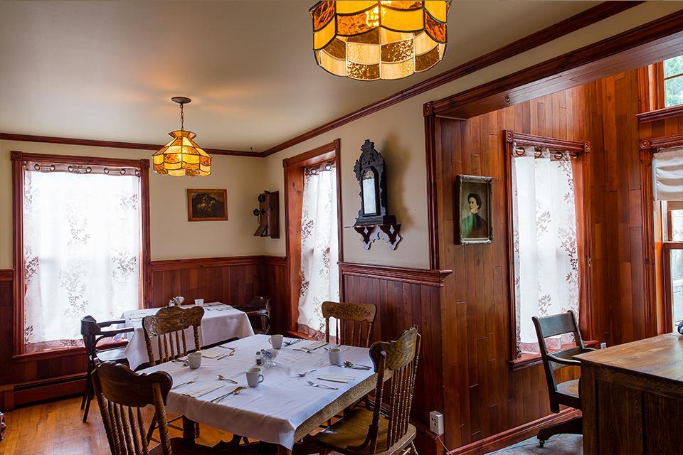 Auberge Mr James Rivière-du-Loup Eksteriør bilde